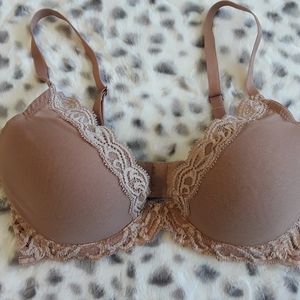 Natori Feathers Bra—32D